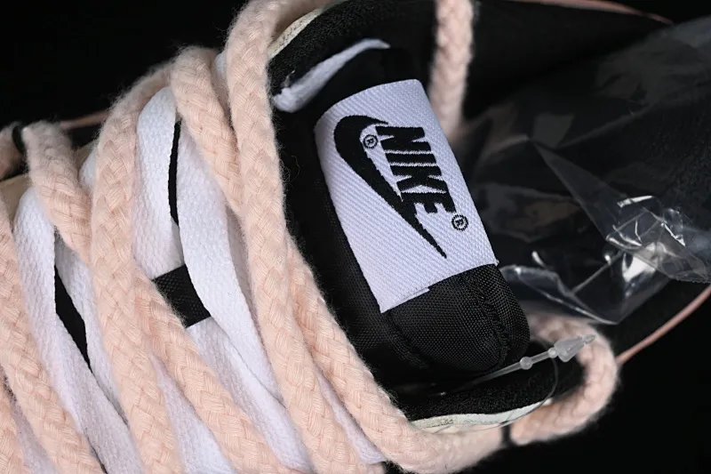 All categories Nk SB Dunk series Nk SB Dunk Low low-top sneakers Nk Dunk Low White Dream Garden Black and White SB low-top casual sneakers FD1232-001